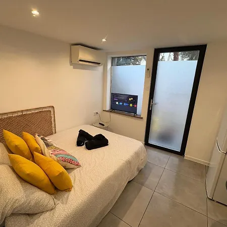 Apartamento Independant Dans Aimargues