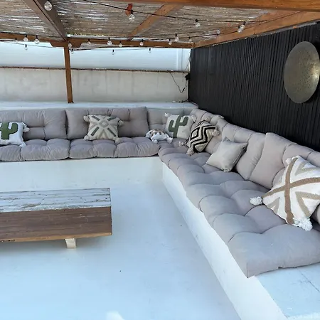 Apartman Independant Dans *